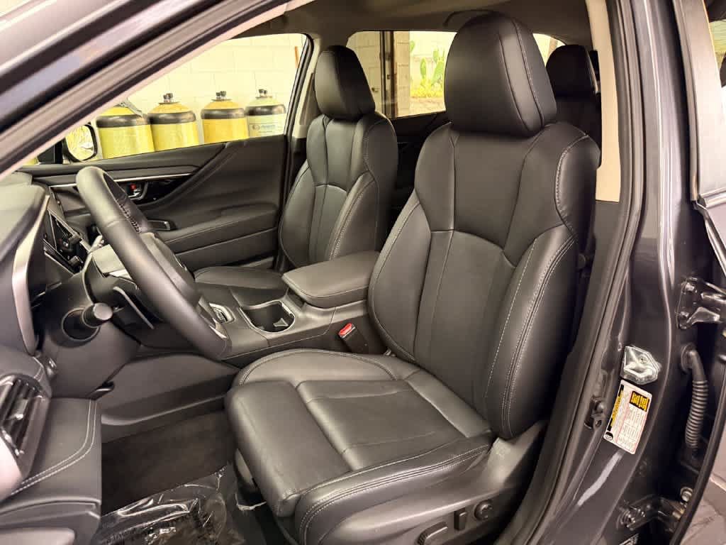Certified 2025 Subaru Outback Limited AWD/4WD image 10