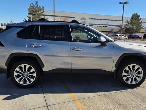 Certified 2025 Toyota RAV4 XLE Premium image 4