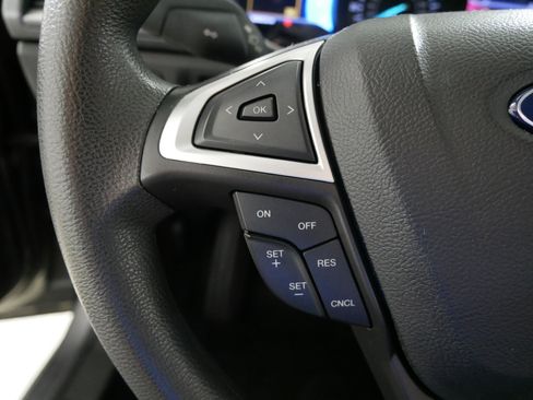 Used 2013 Ford Fusion SE image 27