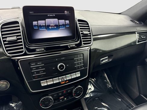 Used 2019 Mercedes-Benz GLS 450 4MATIC w/ Premium 1 Package image 24