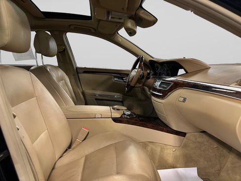 Used 2013 Mercedes-Benz S 550 image 24
