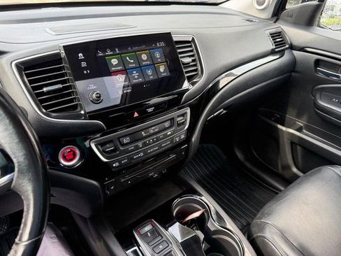 Used 2020 Honda Pilot Touring image 28