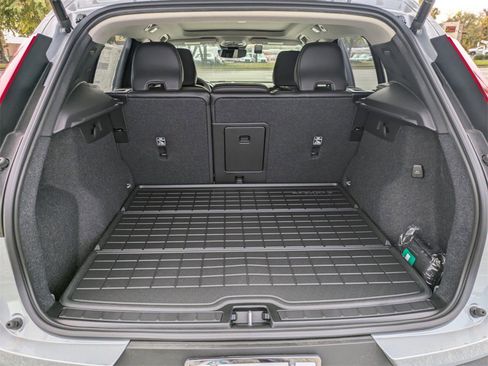 New 2025 Volvo XC40 B5 Plus w/ Protection Package Premier image 13