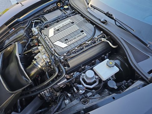 Used 2016 Chevrolet Corvette Z06 w/ 3LZ Preferred Equipment Group image 29