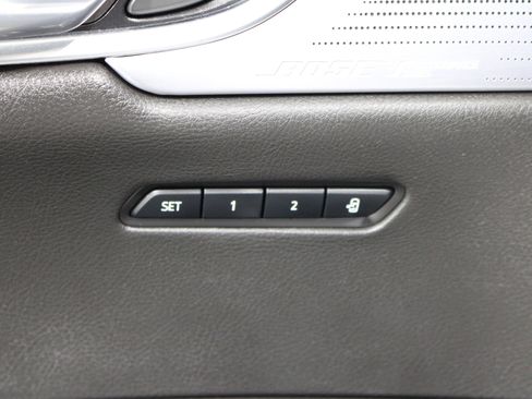 Used 2023 Cadillac XT6 Sport w/ Technology Package image 8