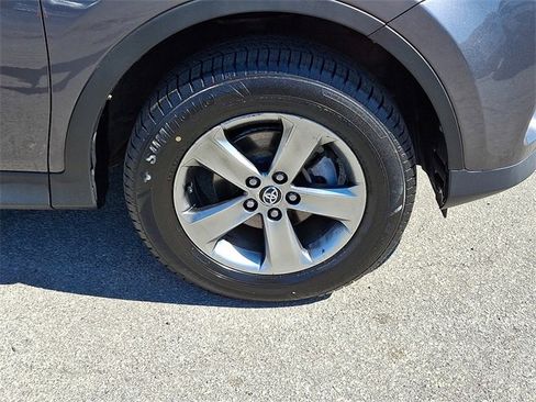 Used 2015 Toyota RAV4 XLE image 9