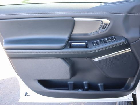 New 2025 Ford Expedition Platinum w/ Driver's Package image 18