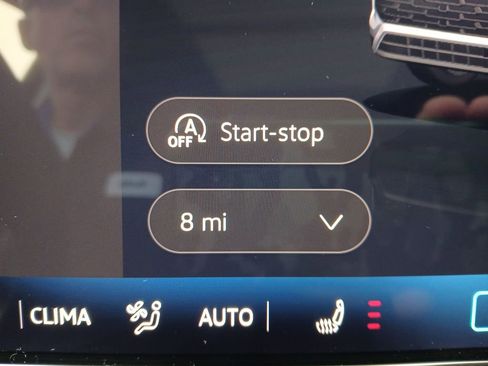 New 2025 Volkswagen Tiguan SE image 16