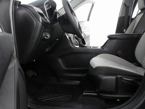 Used 2019 Chevrolet Equinox LS image 15