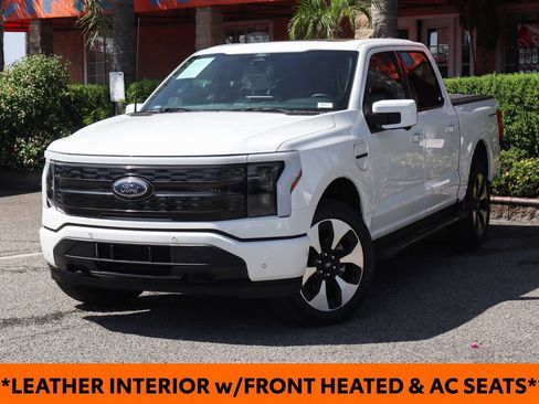 Used 2022 Ford F150 Lightning Platinum AWD/4WD image 3