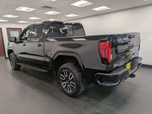 Used 2022 GMC Sierra 1500 AT4 w/ AT4 Premium Package image 6