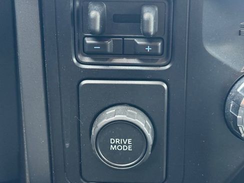 Used 2021 Ford F150 XLT w/ Equipment Group 302A High image 25