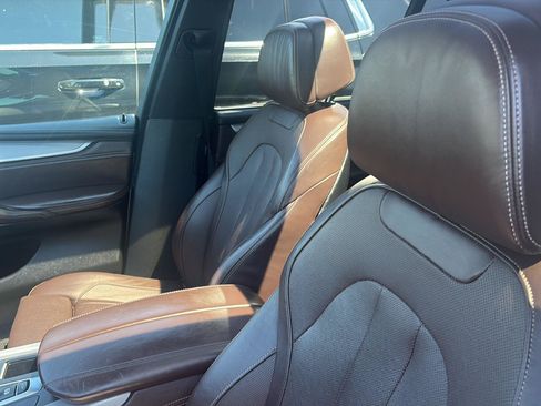 Used 2016 BMW X5 xDrive50i AWD/4WD image 32
