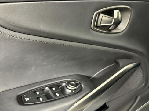 Used 2023 Aston Martin DBX AWD/4WD image 13