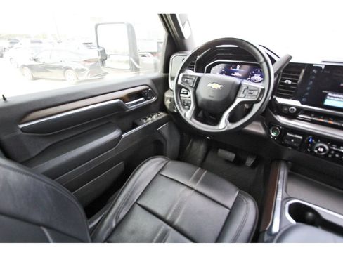 Used 2024 Chevrolet Silverado 3500 High Country w/ High Country Premium Package AWD/4WD image 11