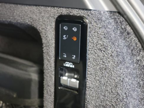Used 2022 Land Rover Range Rover Long Wheelbase First Edition image 49