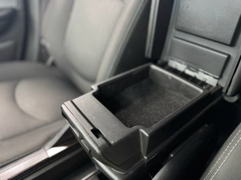 Used 2015 Chevrolet Traverse LT image 26