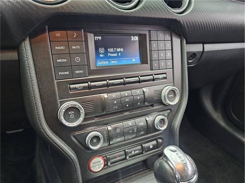 Used 2016 Ford Mustang Coupe RWD image 19