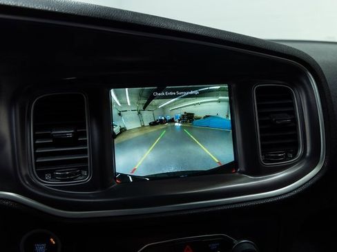 Used 2021 Dodge Charger SXT w/ Driver Convenience Group image 15