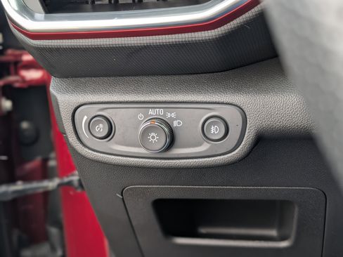 Certified 2023 Chevrolet TrailBlazer RS w/ Convenience Package image 25