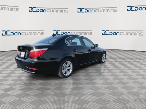 Used 2010 BMW 528i Sedan image 8
