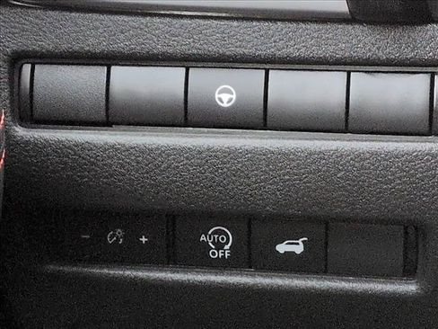 Used 2025 Nissan Rogue SV w/ Rock Creek Premium Package AWD/4WD image 18