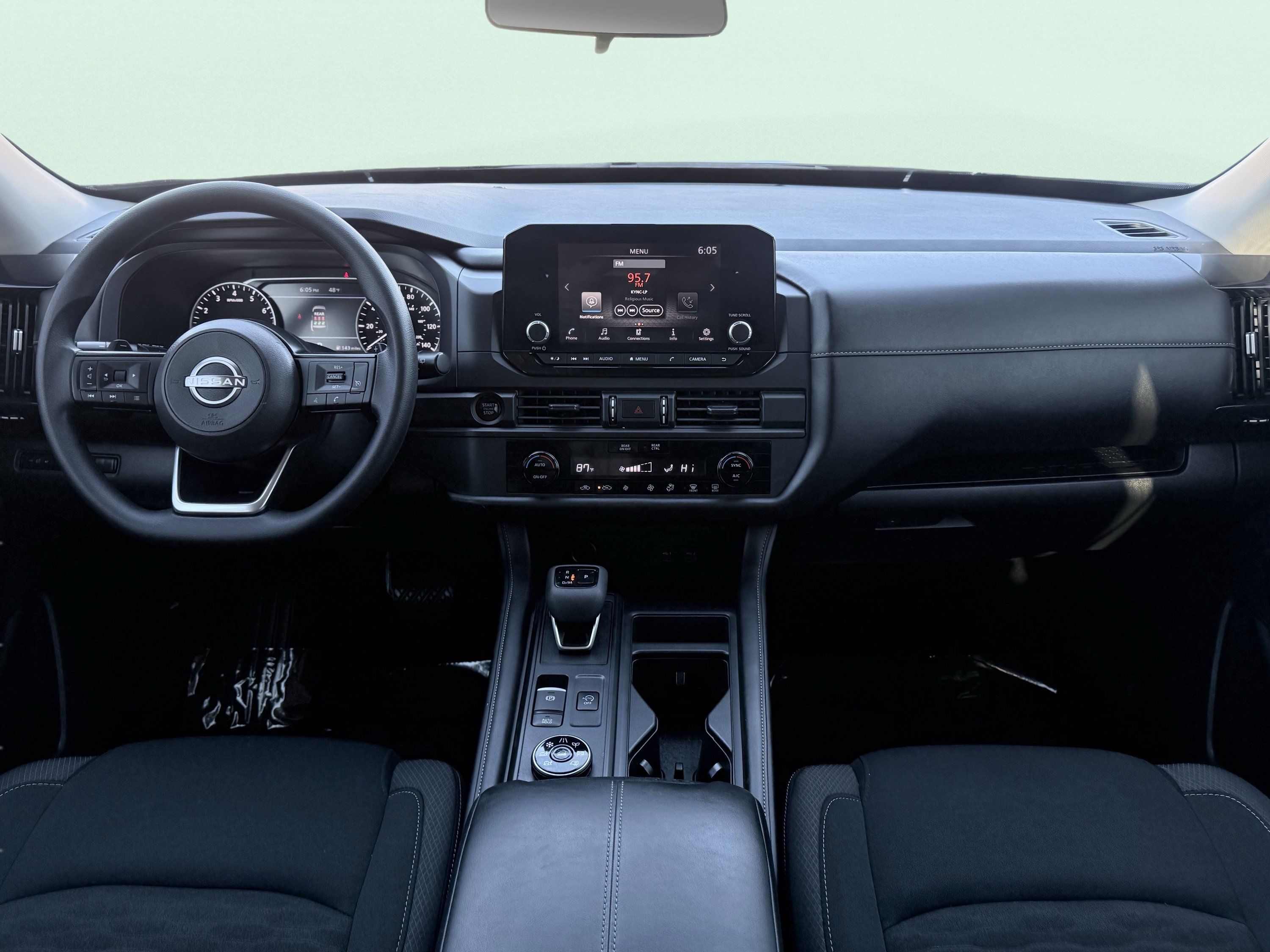 Used 2025 Nissan Pathfinder S AWD/4WD image 55