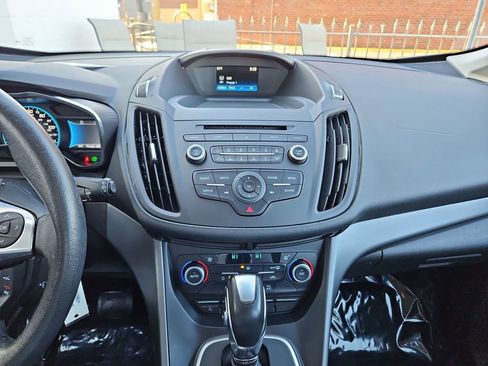 Used 2018 Ford C-MAX SE image 15