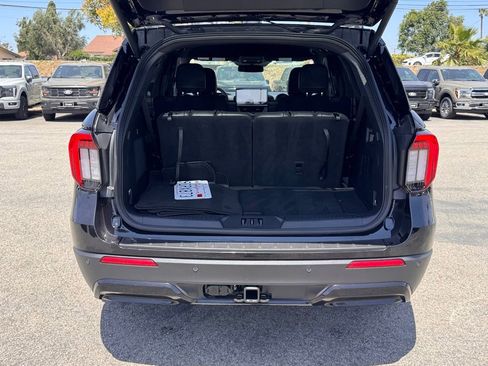 Used 2025 Ford Explorer ST-Line w/ Premium Package RWD image 13