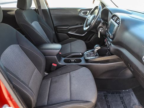 Used 2020 Kia Soul S image 16