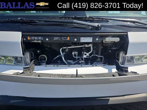 Used 2024 Chevrolet Brightdrop 600 AWD/4WD image 30
