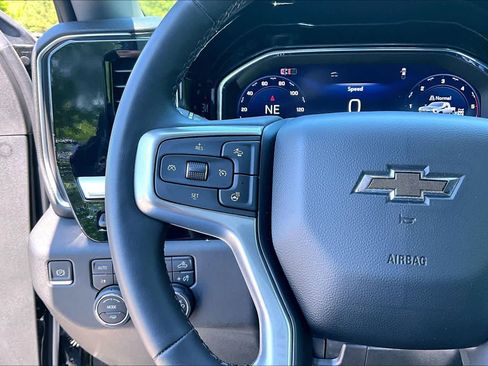 Used 2024 Chevrolet Silverado 2500 LTZ w/ LTZ Plus Package image 25