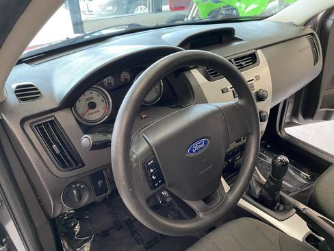 Used 2009 Ford Focus SE FWD image 13