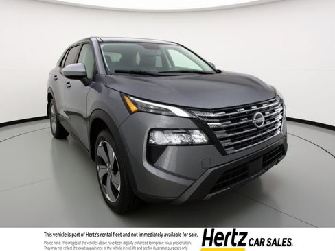 Used 2025 Nissan Rogue SV image 1