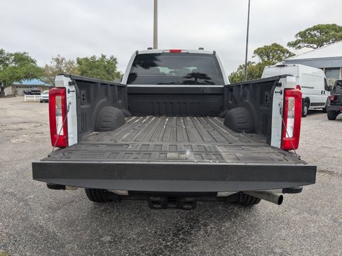 Used 2023 Ford F350 XL w/ FX4 Off-Road Package AWD/4WD image 14