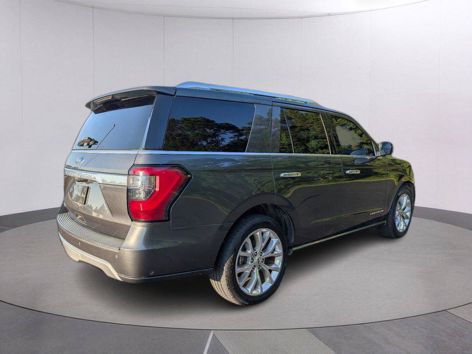 Used 2018 Ford Expedition Platinum RWD image 7