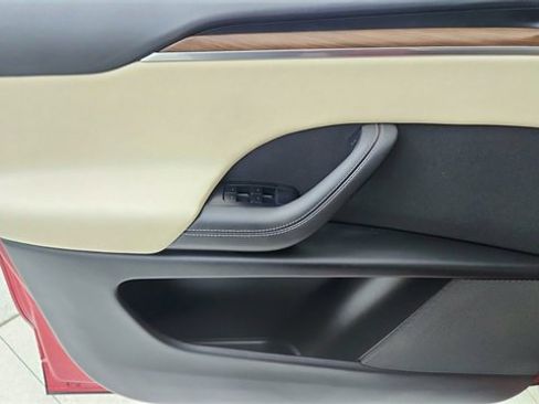 Used 2023 Tesla Model X image 33