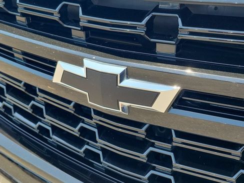 Used 2023 Chevrolet Tahoe Z71 AWD/4WD image 32
