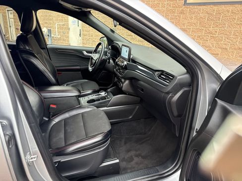 Used 2024 Ford Escape ST-Line AWD/4WD image 29