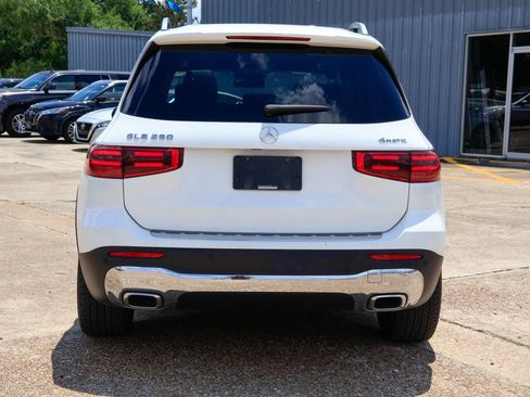 Used 2025 Mercedes-Benz GLB 250 4MATIC image 20