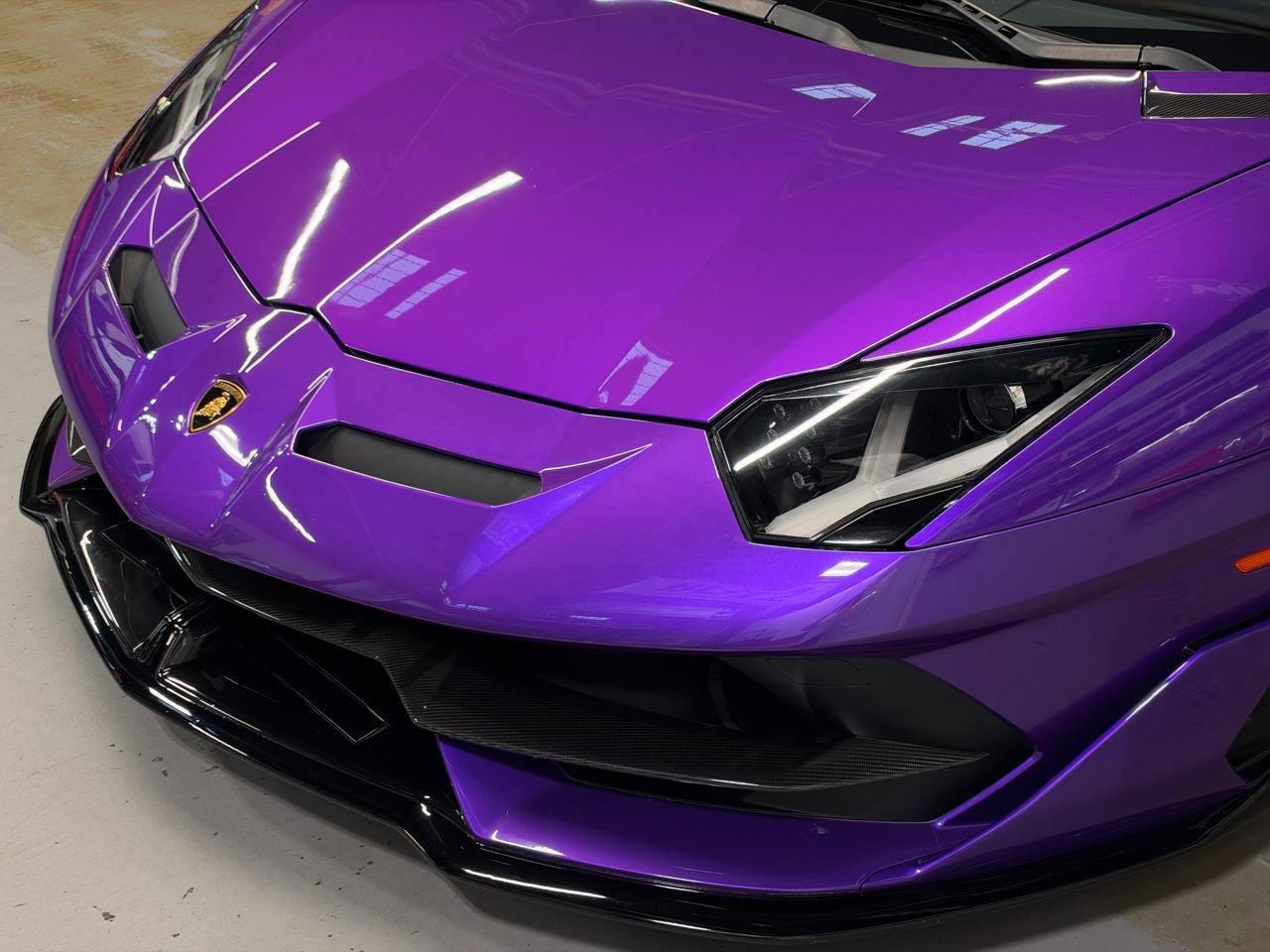 Used 2020 Lamborghini Aventador SVJ AWD/4WD image 13