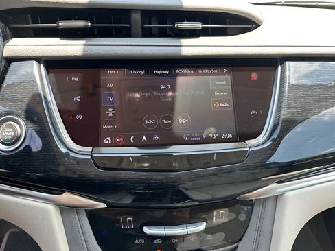 New 2025 Cadillac XT6 Premium Luxury w/ Technology Package image 32