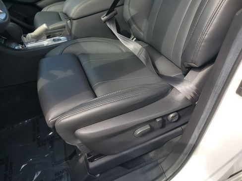 Used 2026 Subaru Ascent Touring w/ Popular Package #1 AWD/4WD image 22