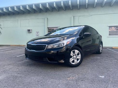 Used 2018 Kia Forte LX FWD image 2