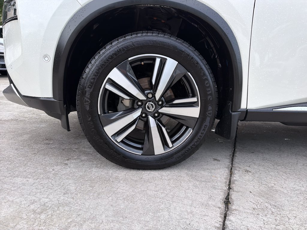 Used 2021 Nissan Rogue Platinum AWD/4WD image 12