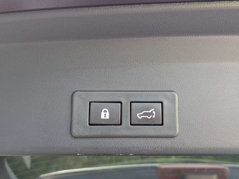Certified 2023 Subaru Ascent Touring AWD/4WD image 14