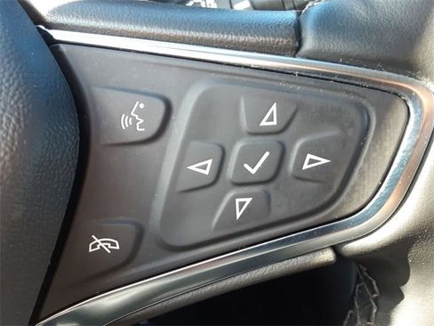 Used 2024 Chevrolet Equinox LT image 18