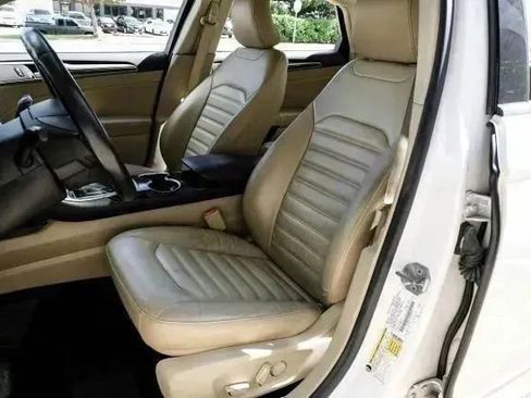 Used 2016 Ford Fusion SE w/ Equipment Group 502A image 37