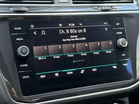 Used 2023 Volkswagen Tiguan SE R-Line image 16