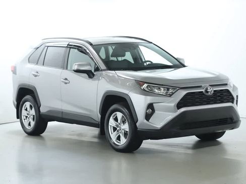 Certified 2020 Toyota RAV4 XLE image 8